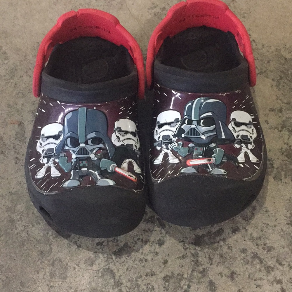 Crocs for toddler boy size 8/9